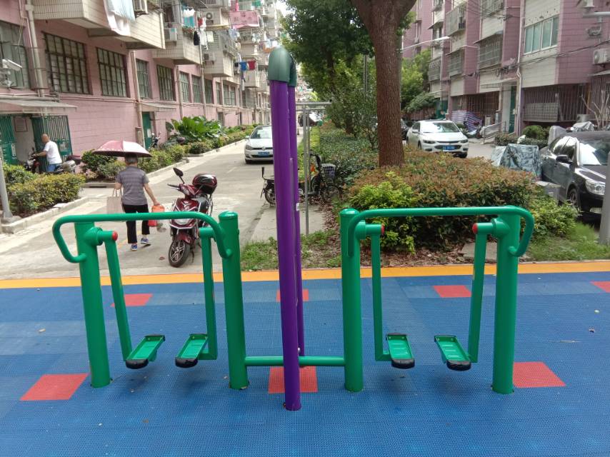 雙位漫步機