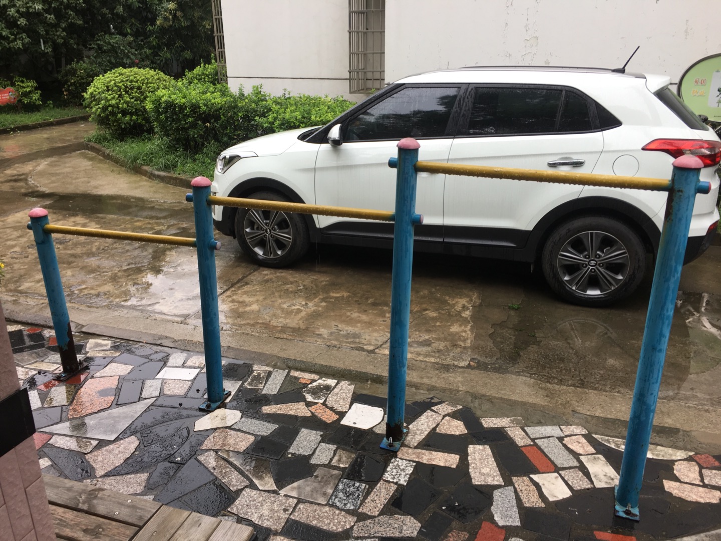 壓腿杠
