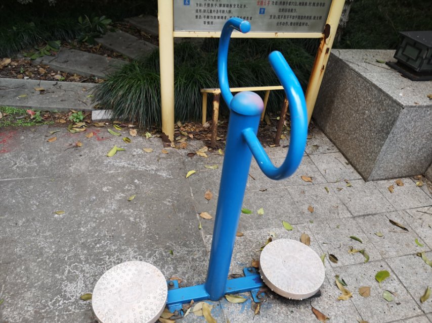 扭腰器