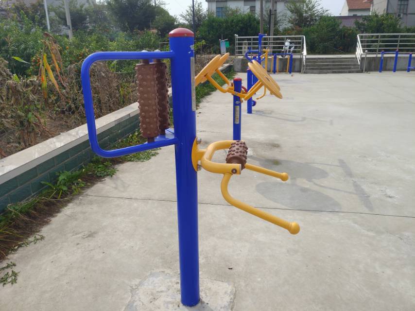 腰背按摩器