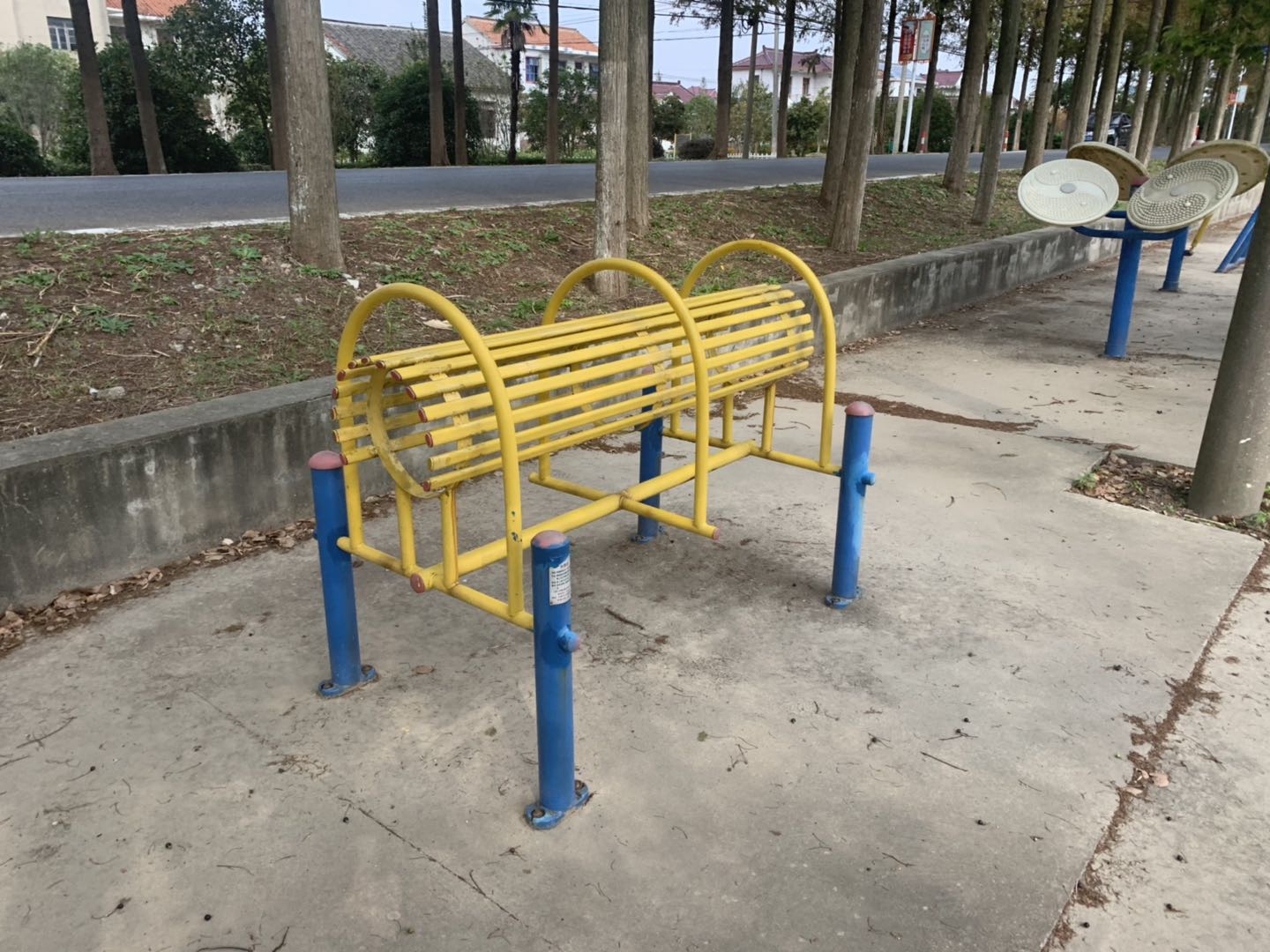 伸腰器