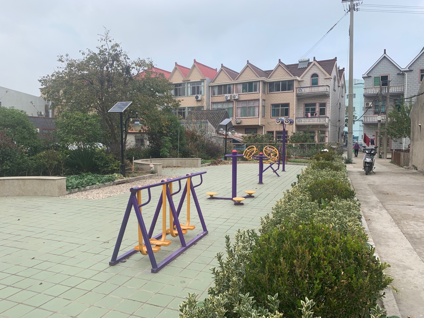 萬宏村