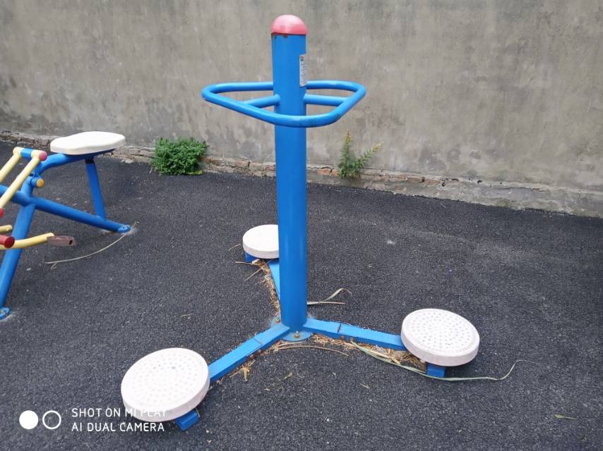 扭腰器