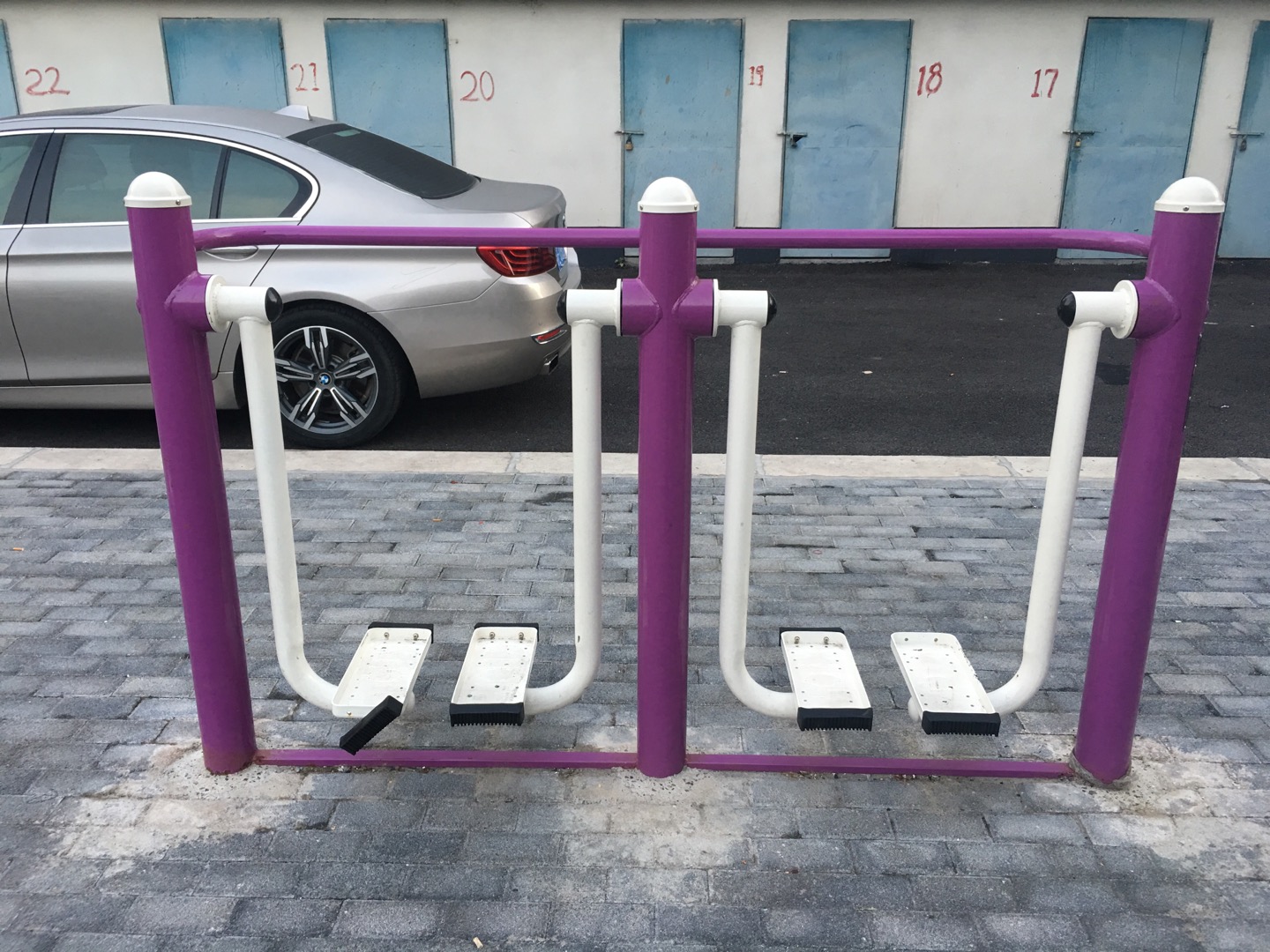 雙位漫步機
