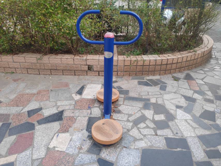 扭腰器