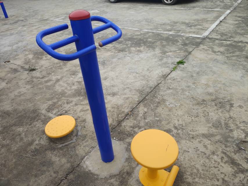 雙位扭腰器