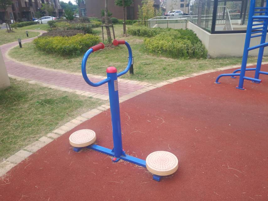 扭腰器