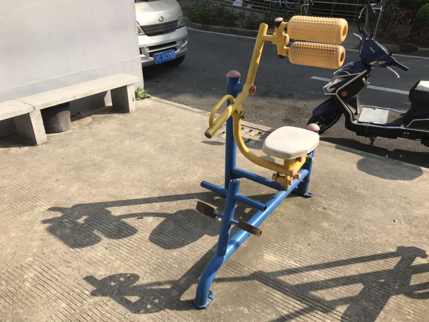 自重腰腹器