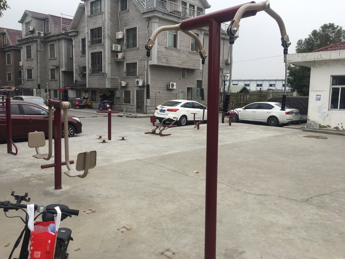 朱涇浜黎星苑一期益智健身點