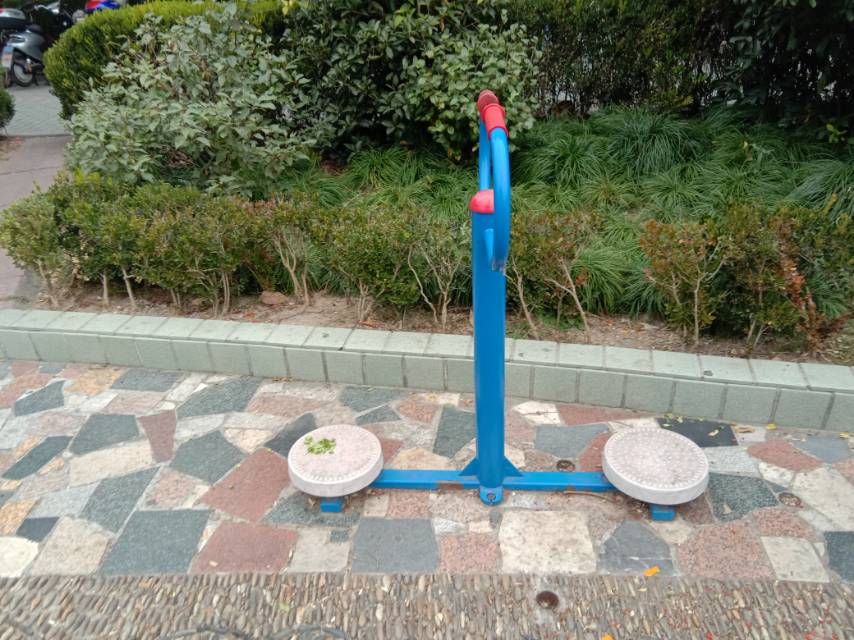 扭腰器