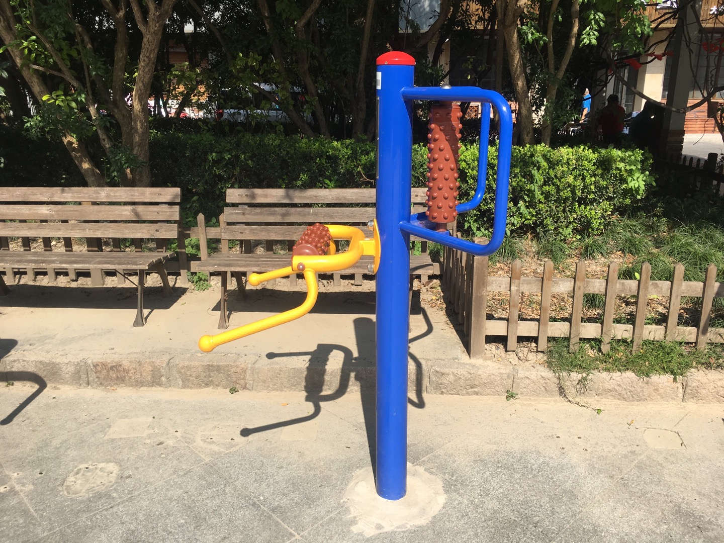 腰背按摩器
