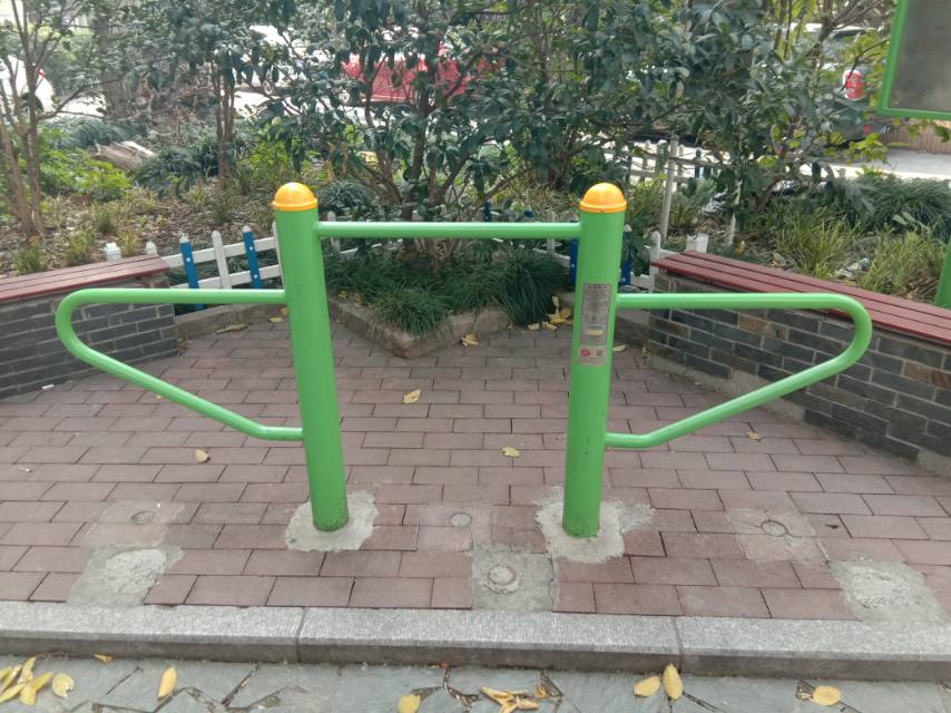 壓腿訓練器