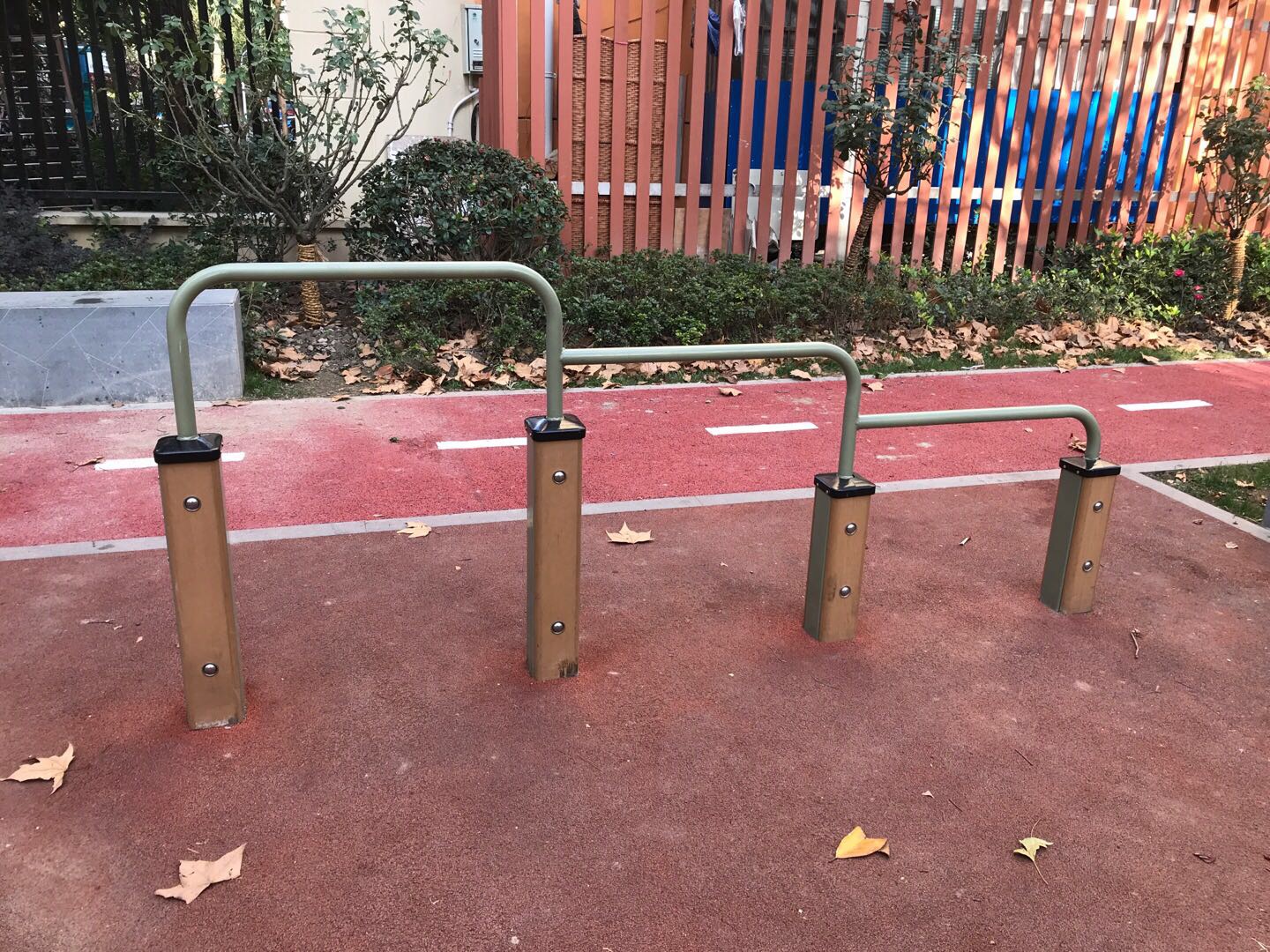 壓腿訓練器