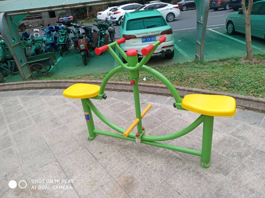 下肢康復器