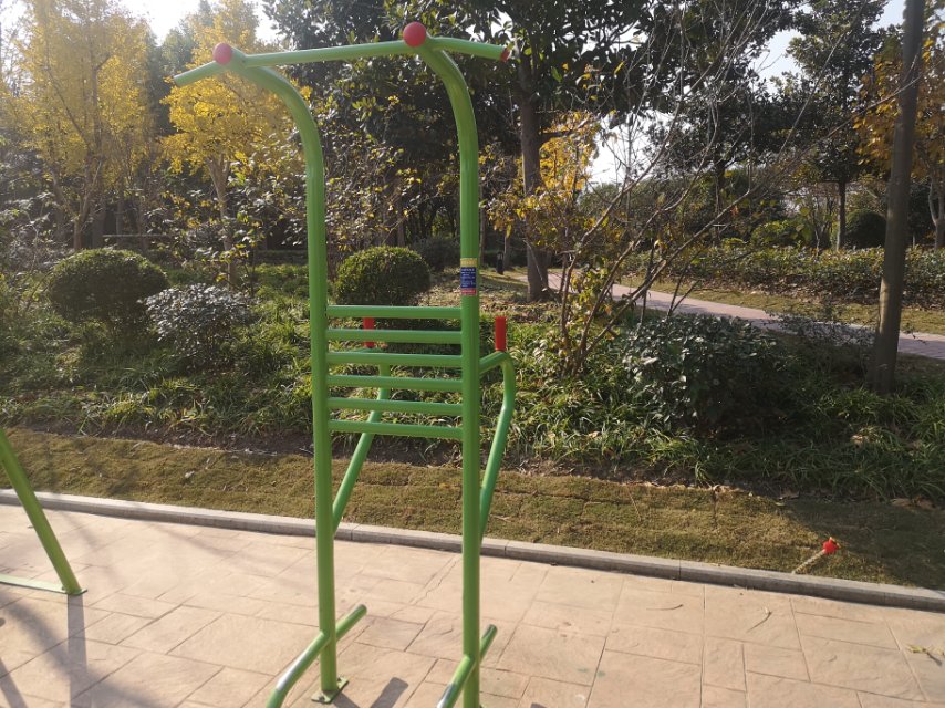多功能鍛煉器