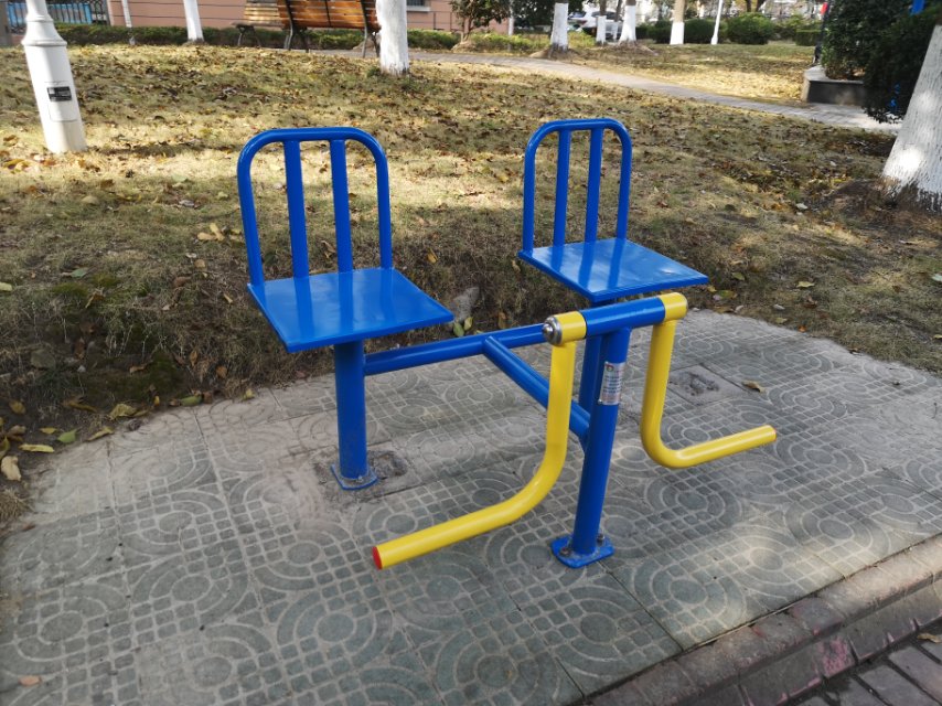 下肢訓練器