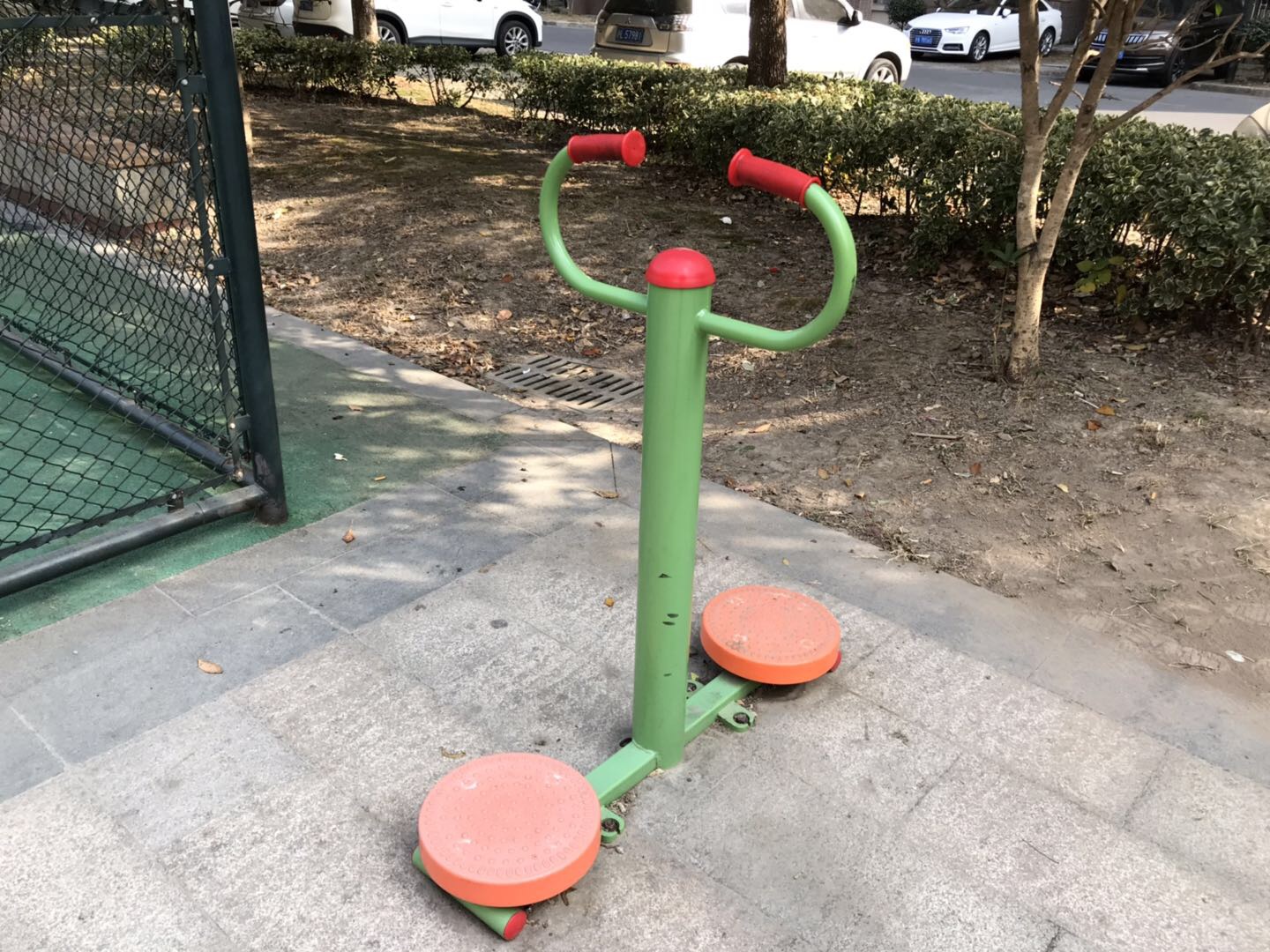 扭腰器