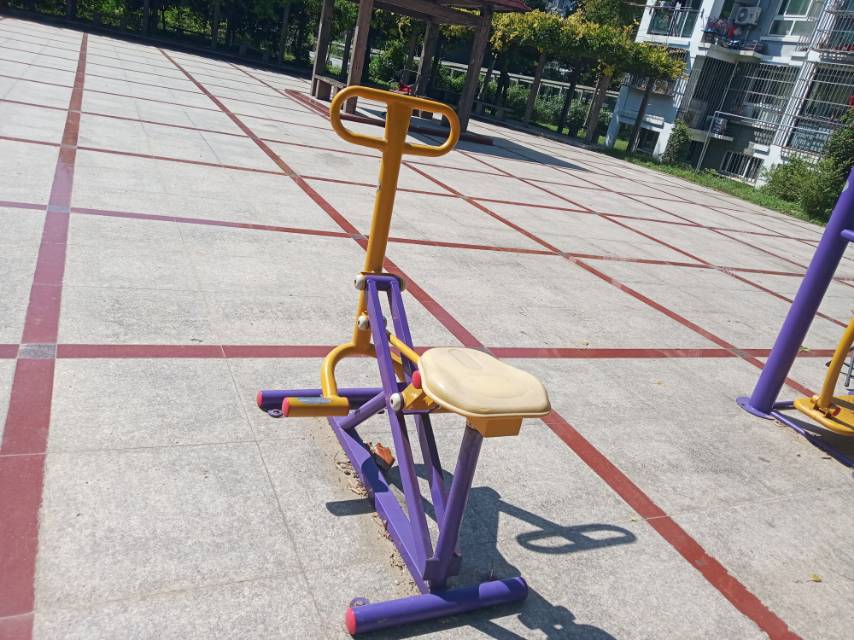 騎馬器