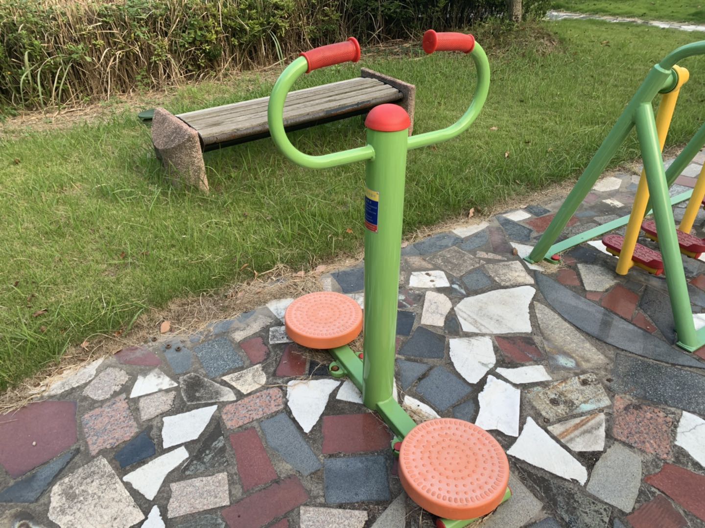 扭腰器