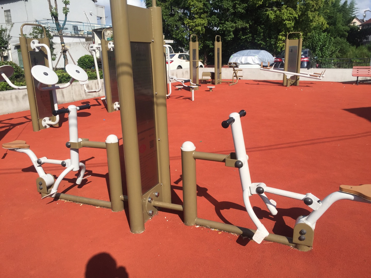 雙位健騎機