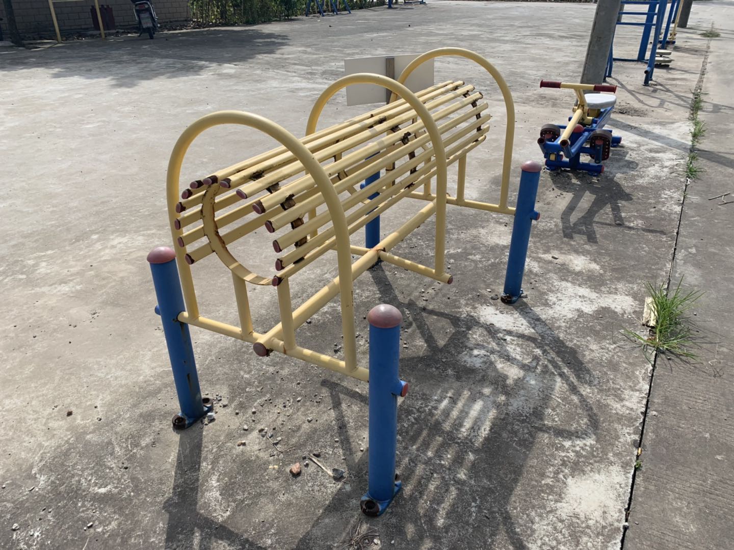 伸腰器