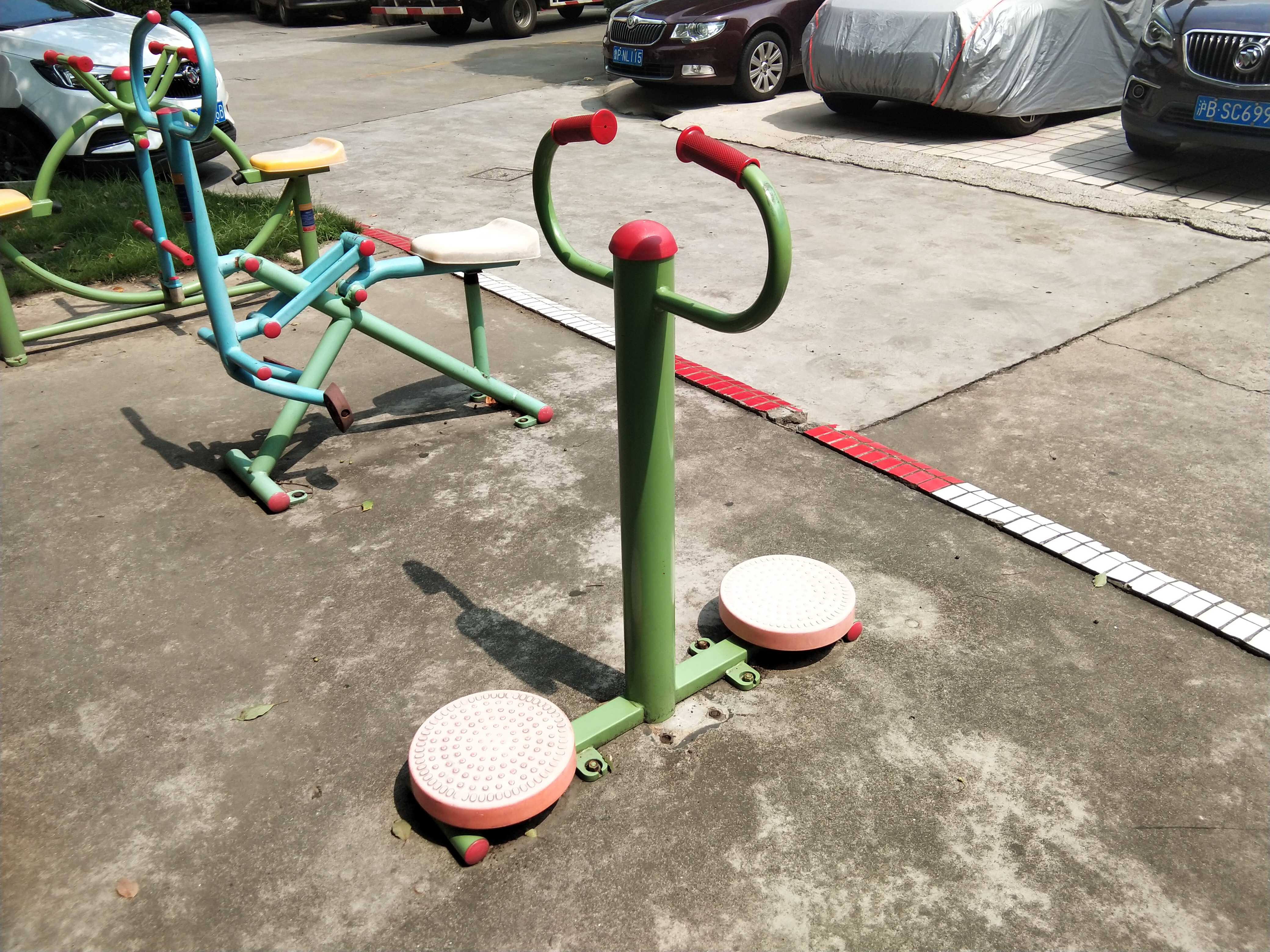 扭腰器