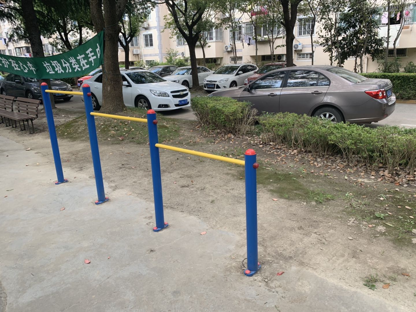 壓腿杠