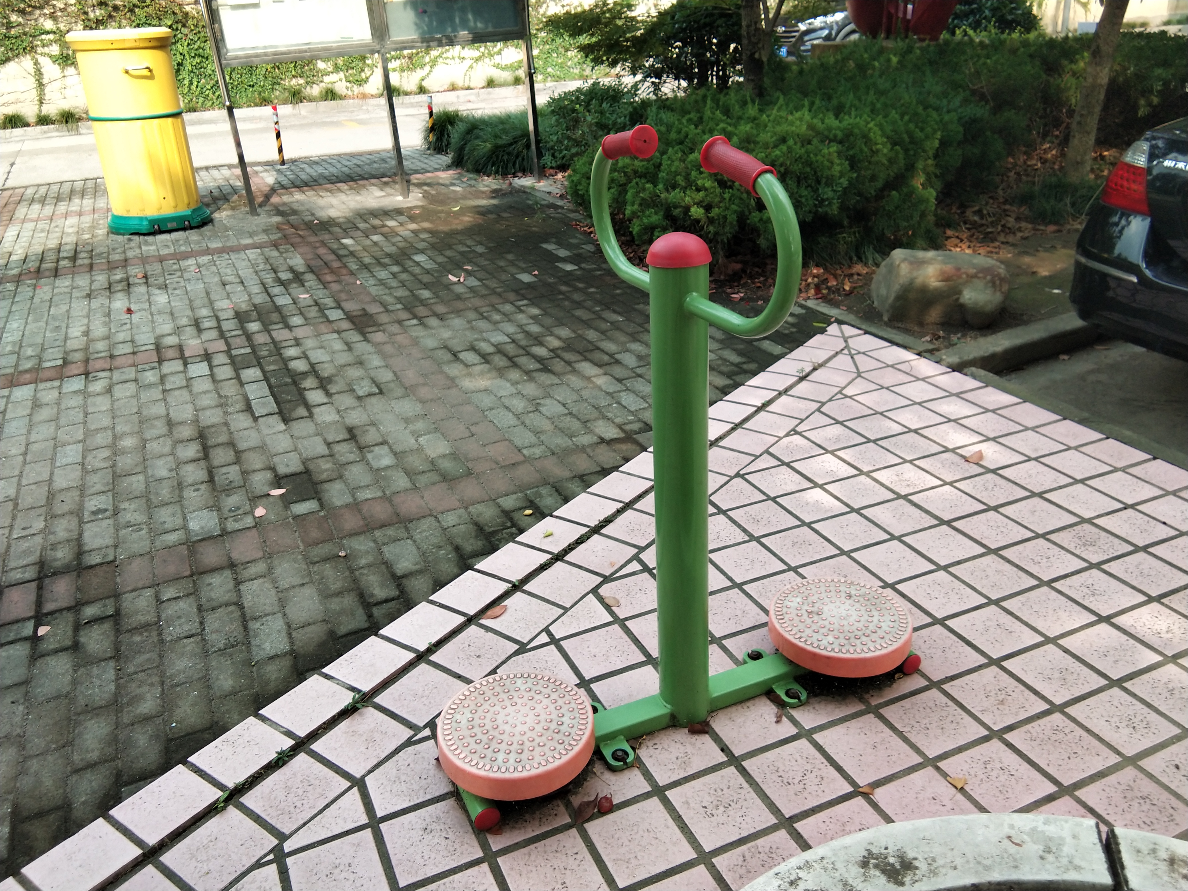 扭腰器