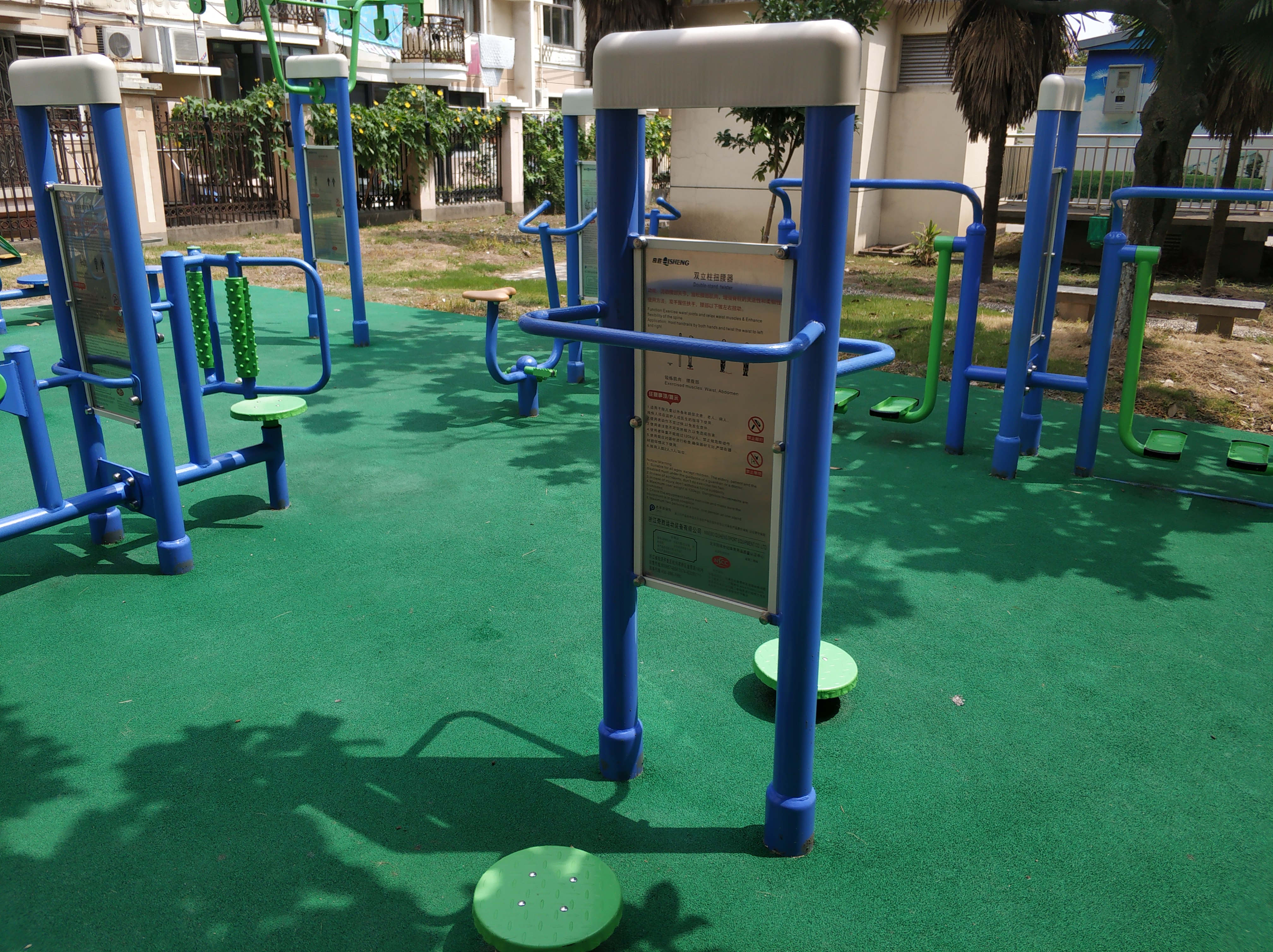雙立柱扭腰器