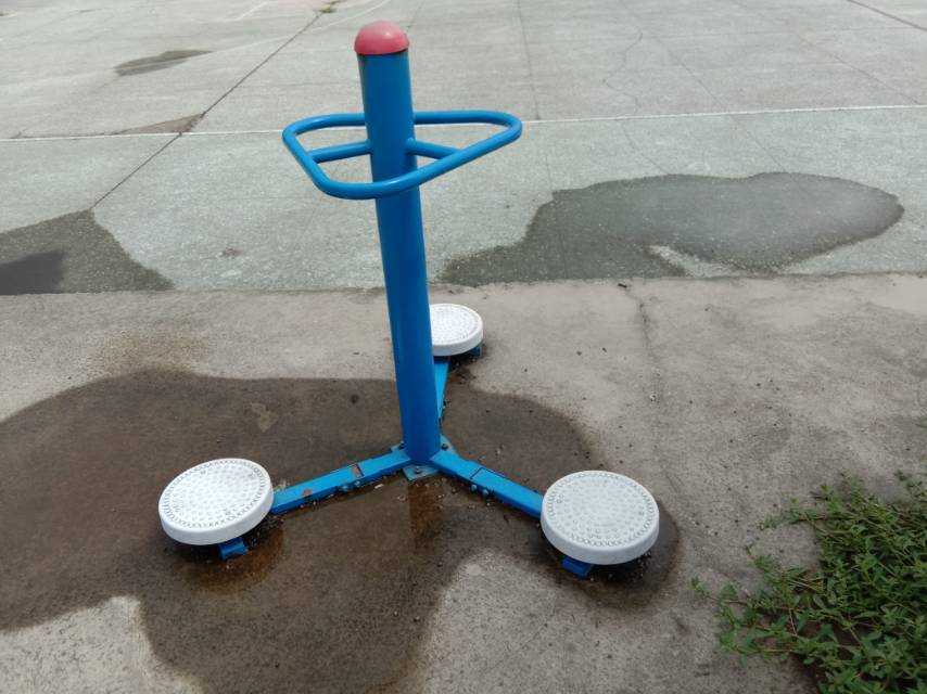 扭腰器
