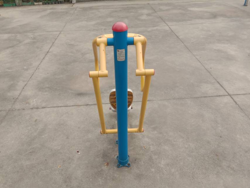 自重推胸器