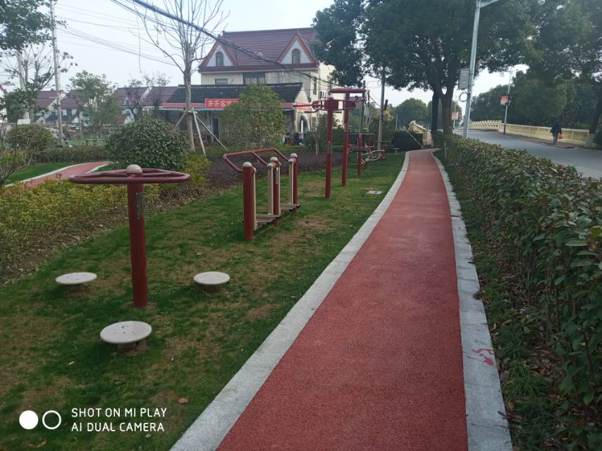 秦山村一組市民益智健身點