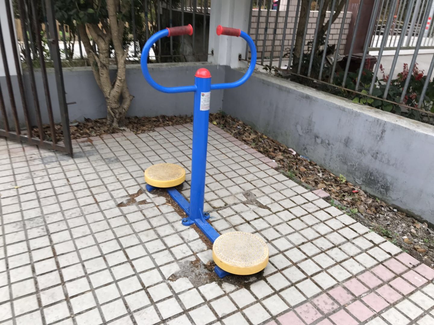 扭腰器