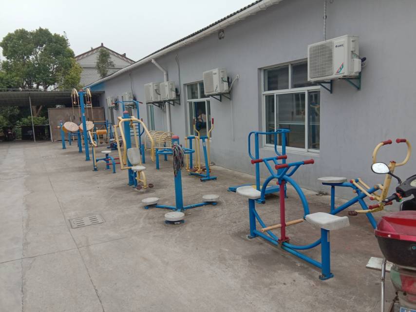 堡鎮(zhèn)四效村老年活動室健身點