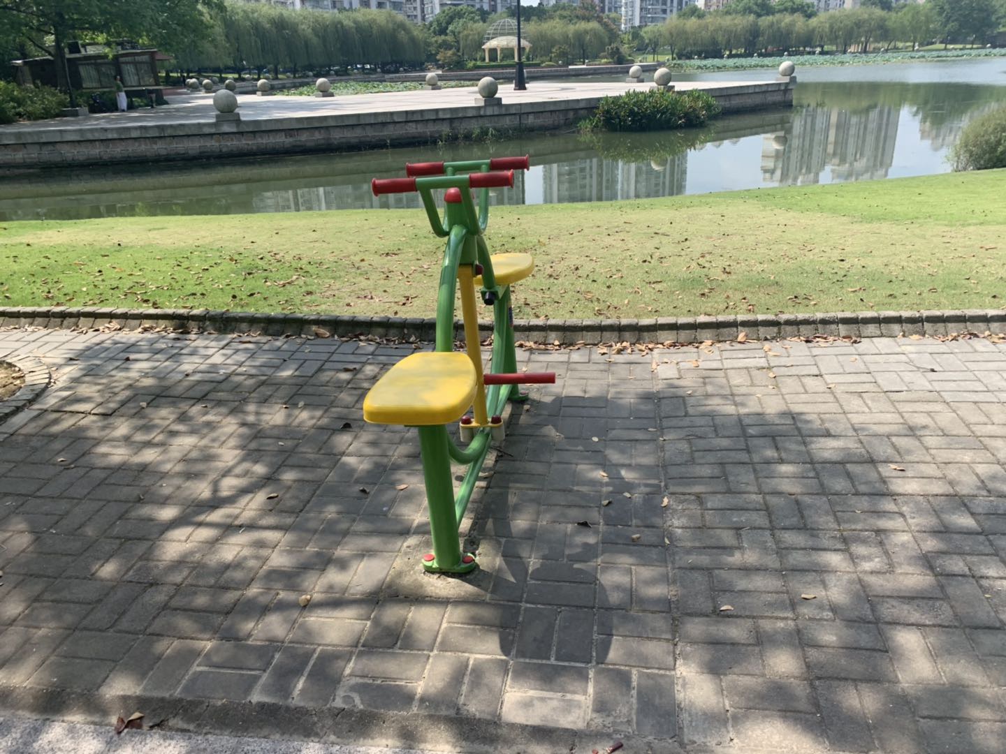 下肢康復器