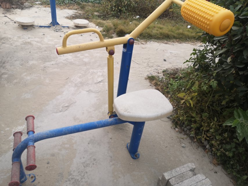 腹背鍛煉器