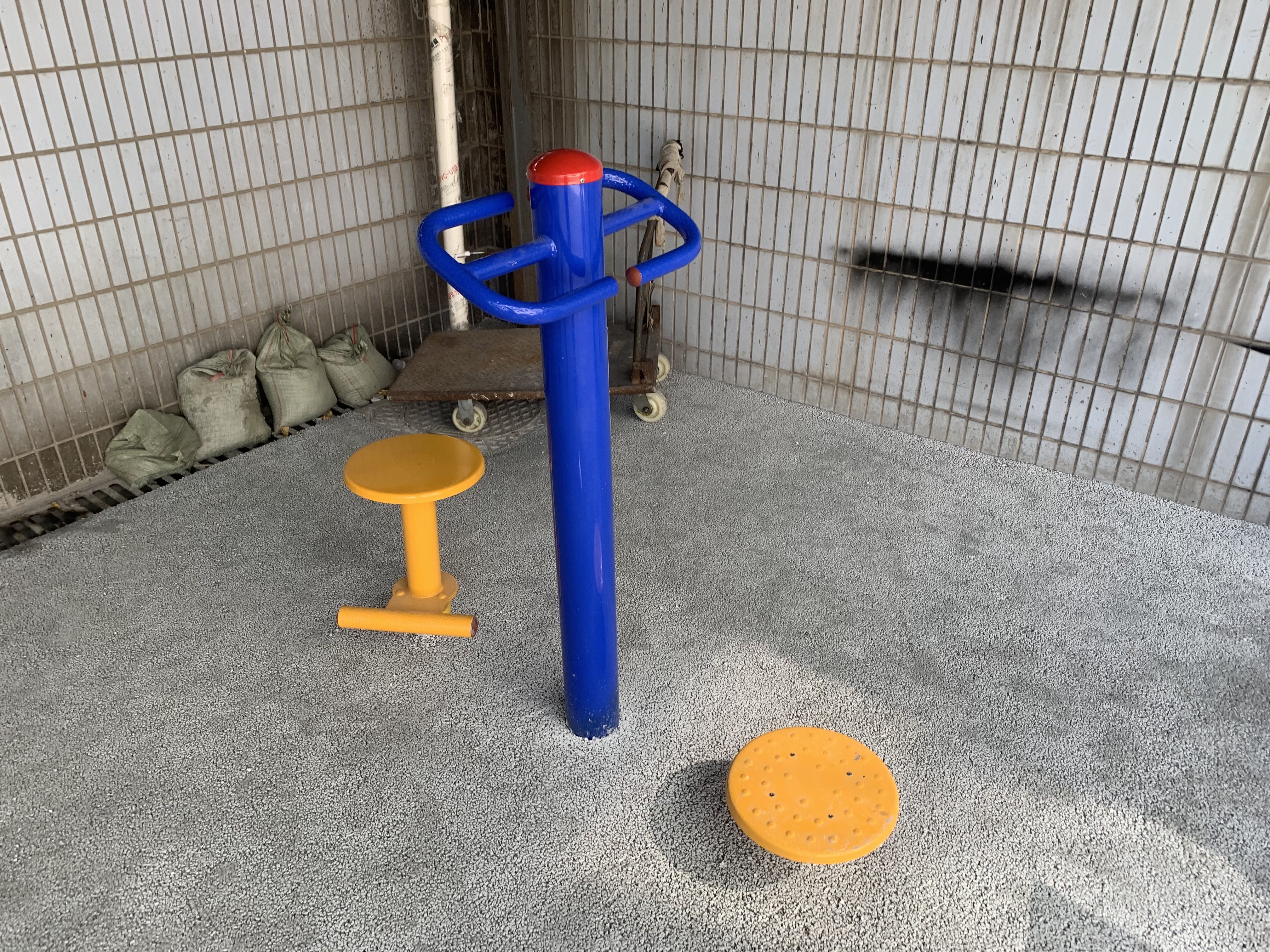 扭腰器