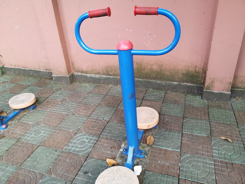 扭腰器