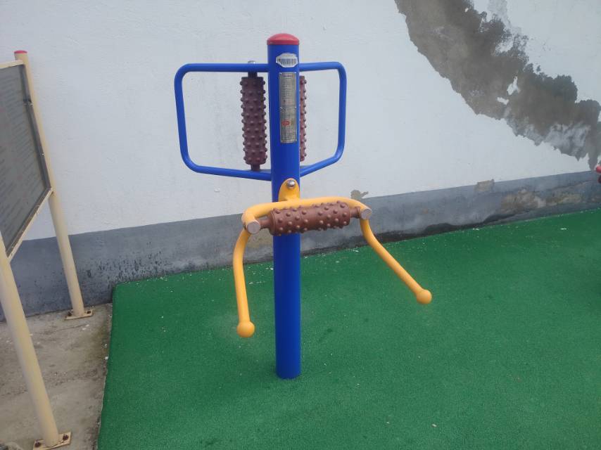 腰背按摩器