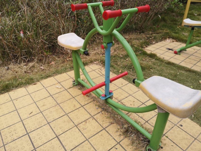下肢康復器
