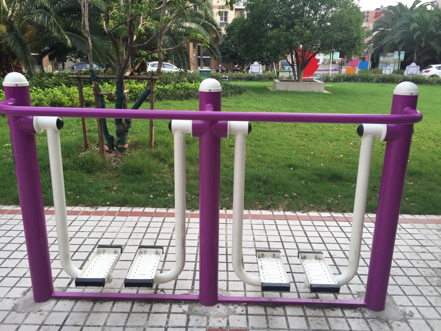 雙位漫步機