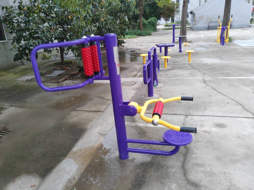腰背按摩器