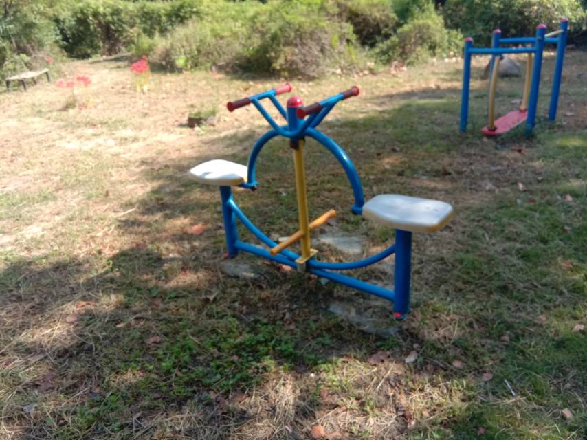 下肢康復器