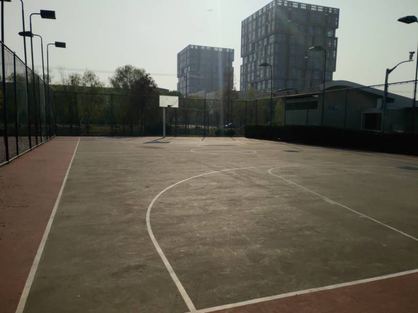 麗正路籃球場