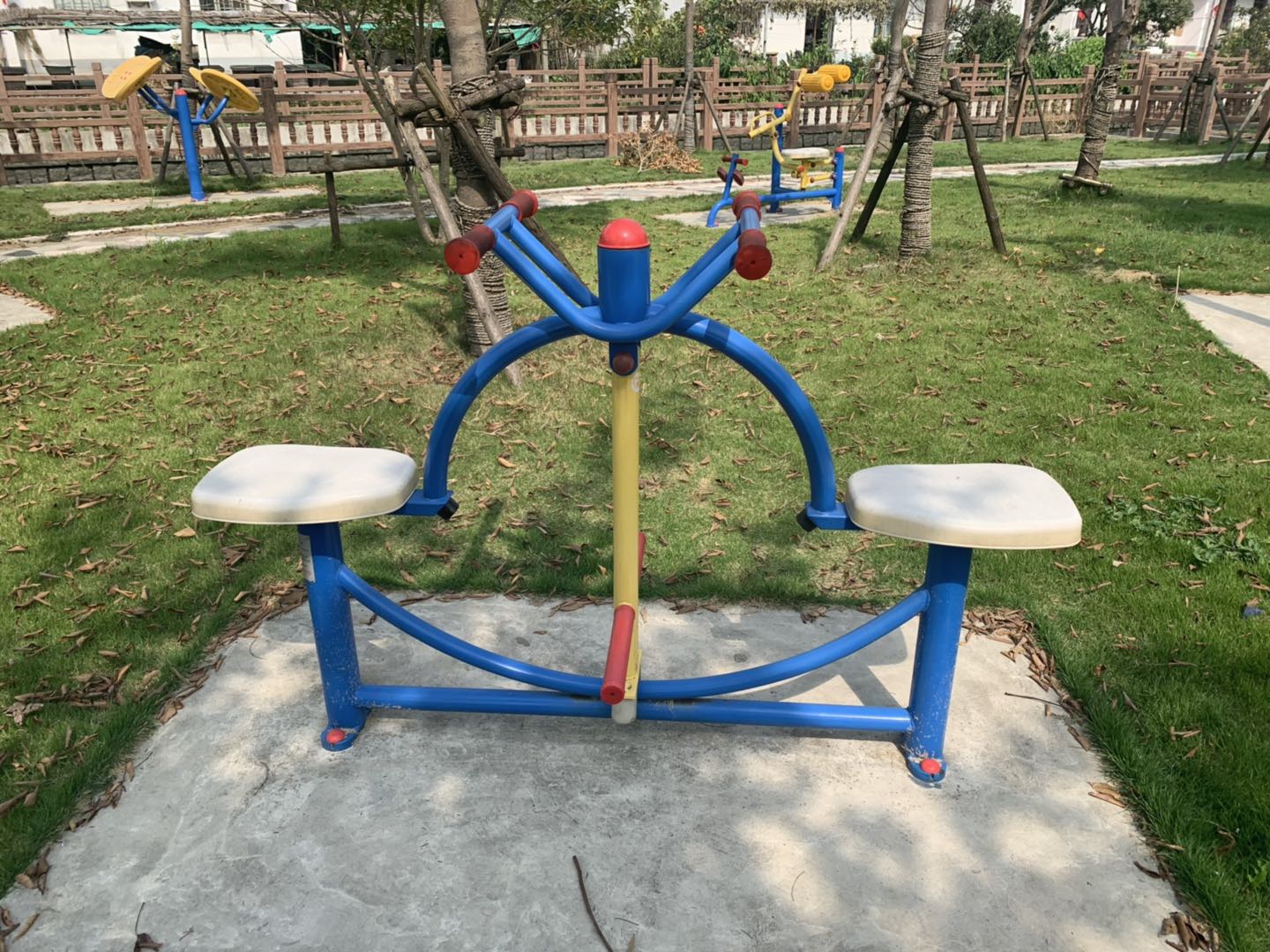 下肢康復器