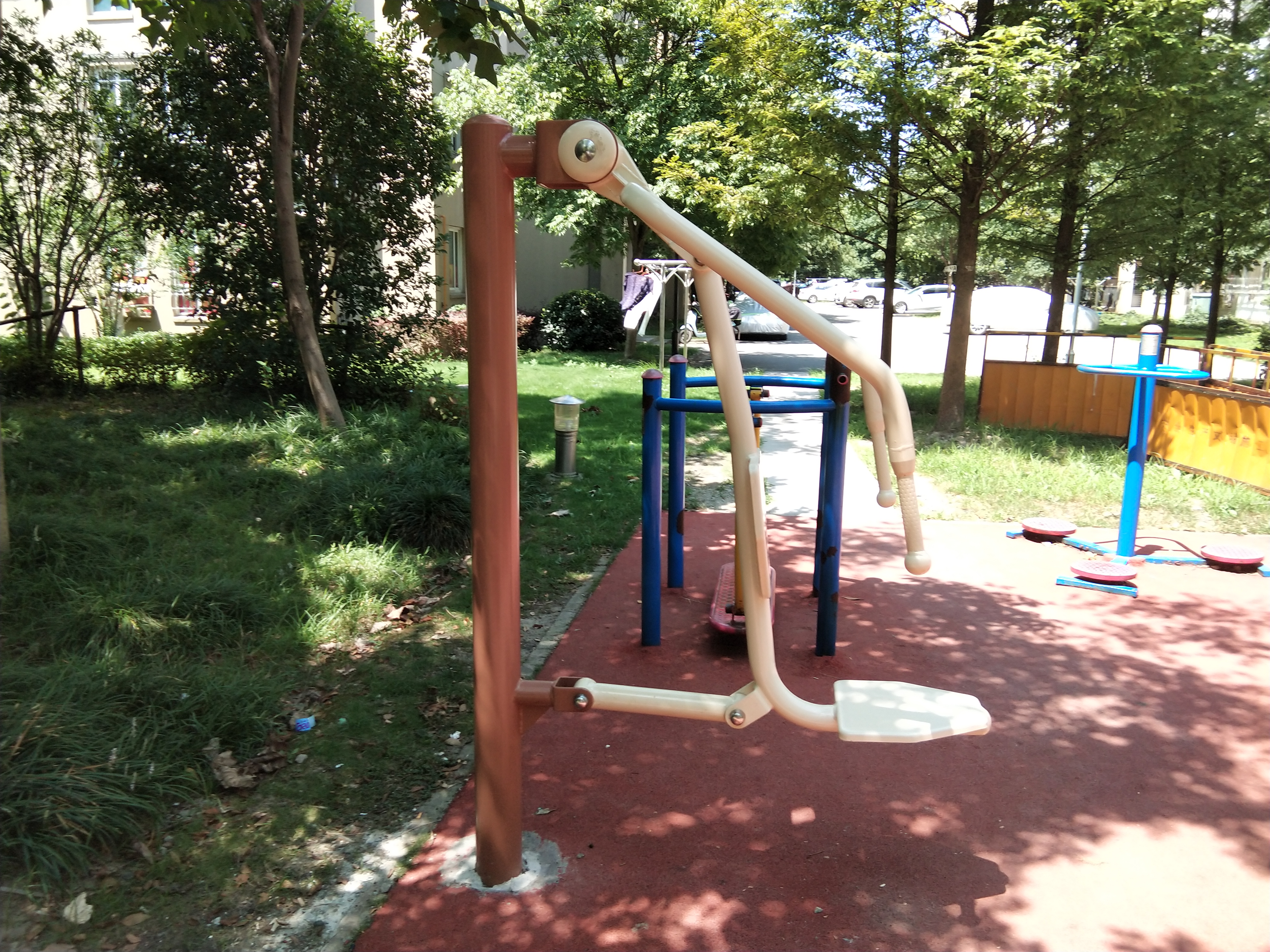 坐推訓練器