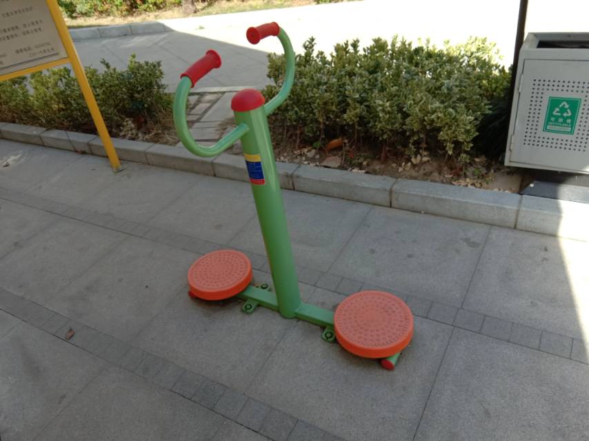 扭腰器