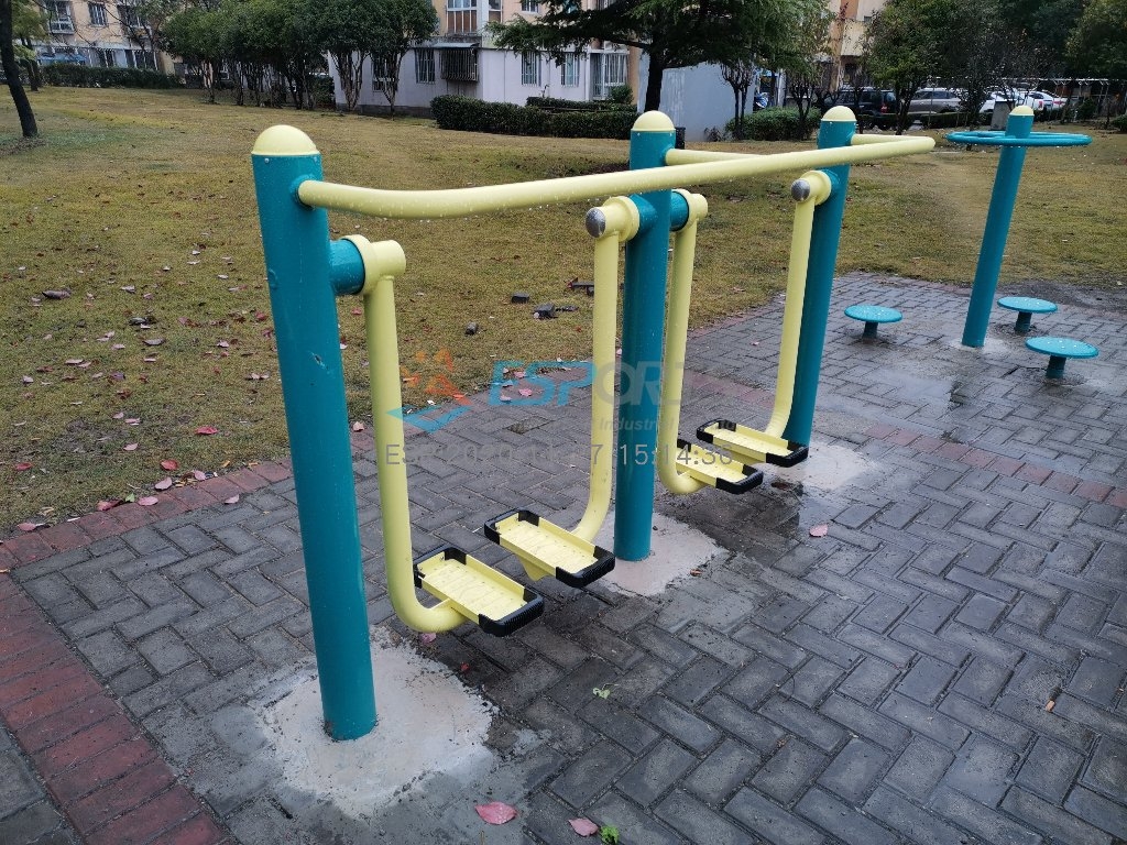 雙位太空漫步機