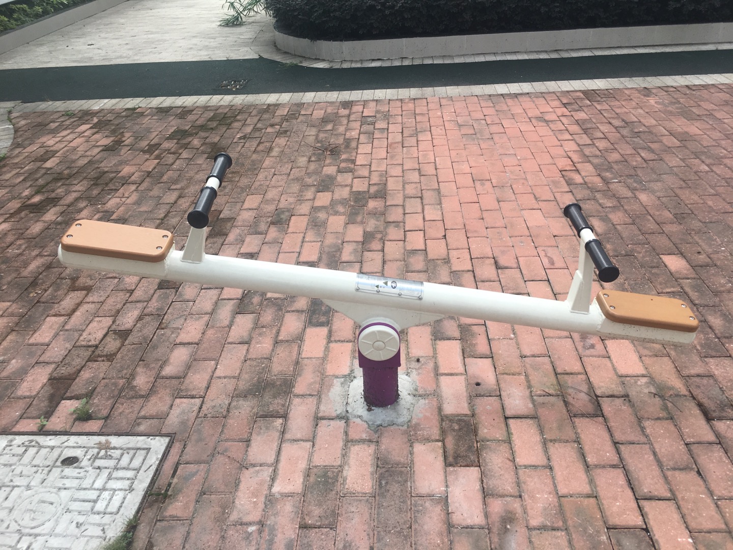 兒童蹺蹺板