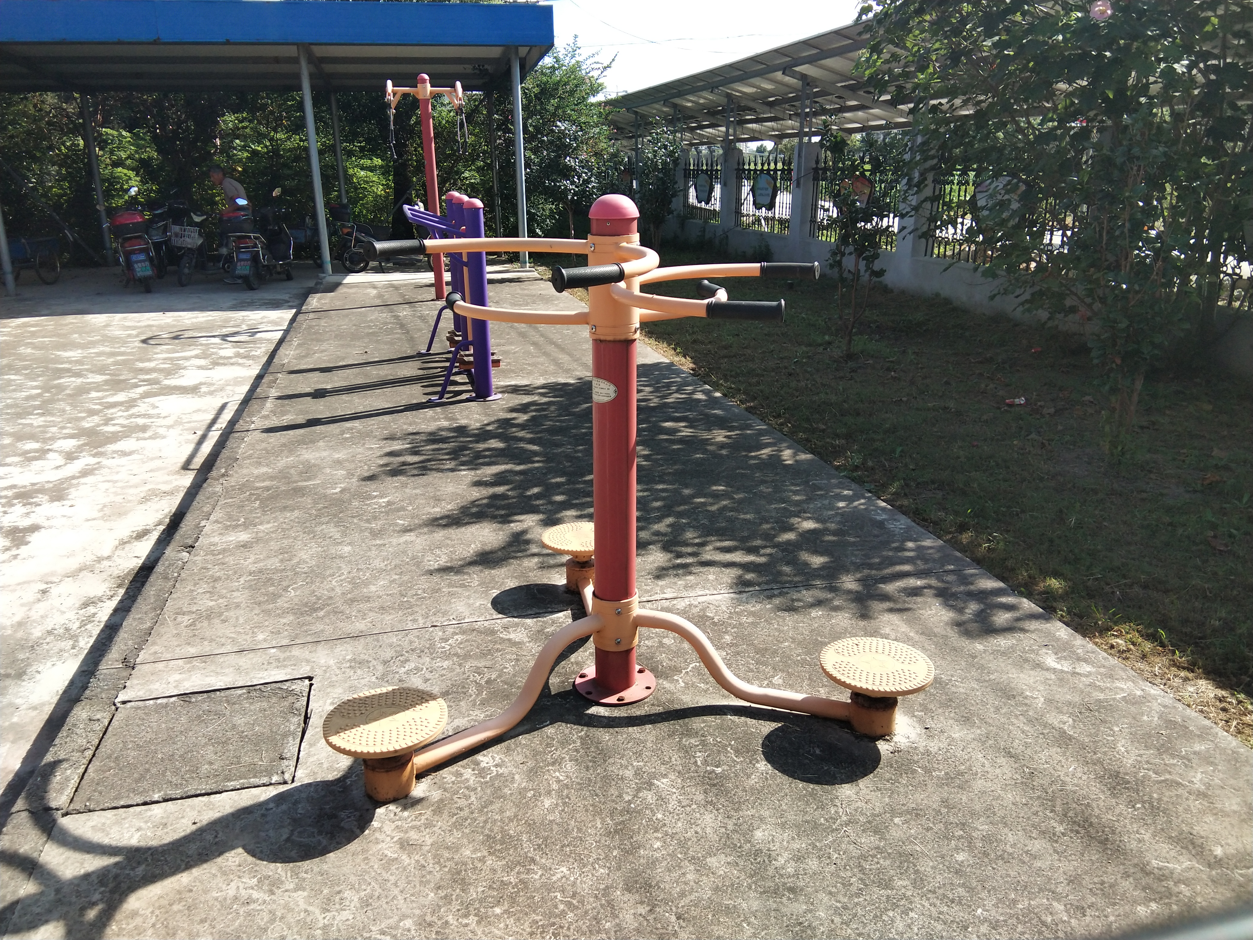 扭腰器